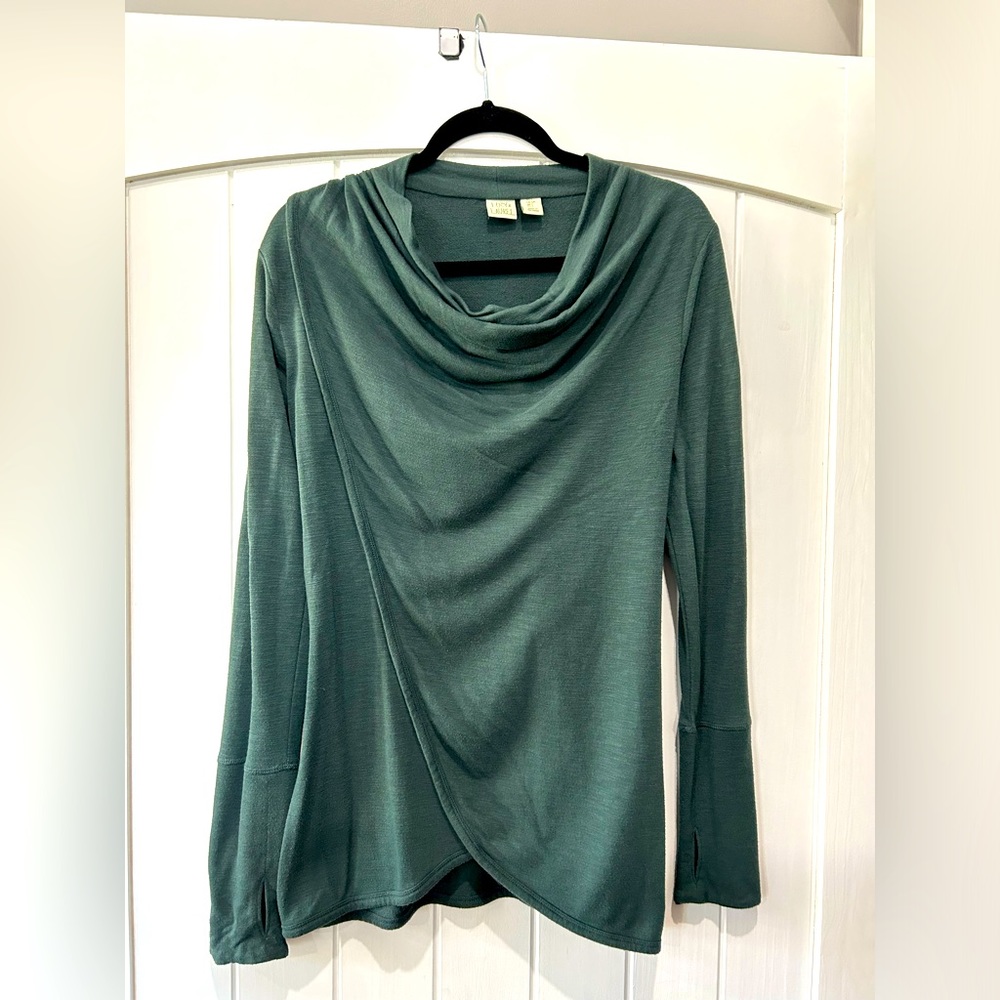 Lucy & Laurel long sleeve